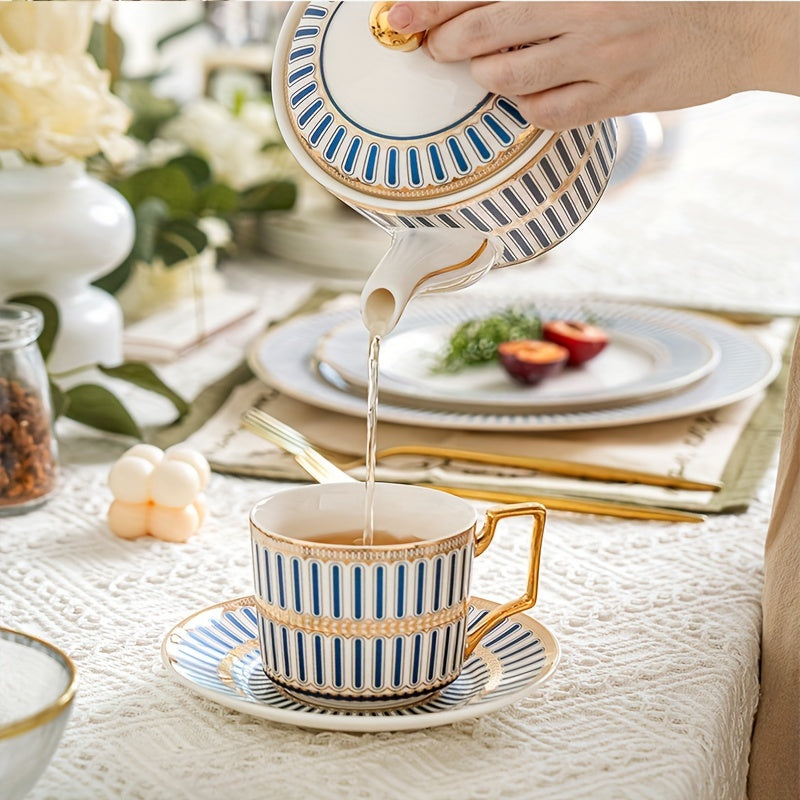 Conjunto de xícaras de chá de porcelana elegante da China com bule, açucareiro e leiteira para chá / café, presente para adultos, xícara de chá e pires de porcelana exquisita de platina esmaltada, colher dourada, caneca de cappuccino e café latte.